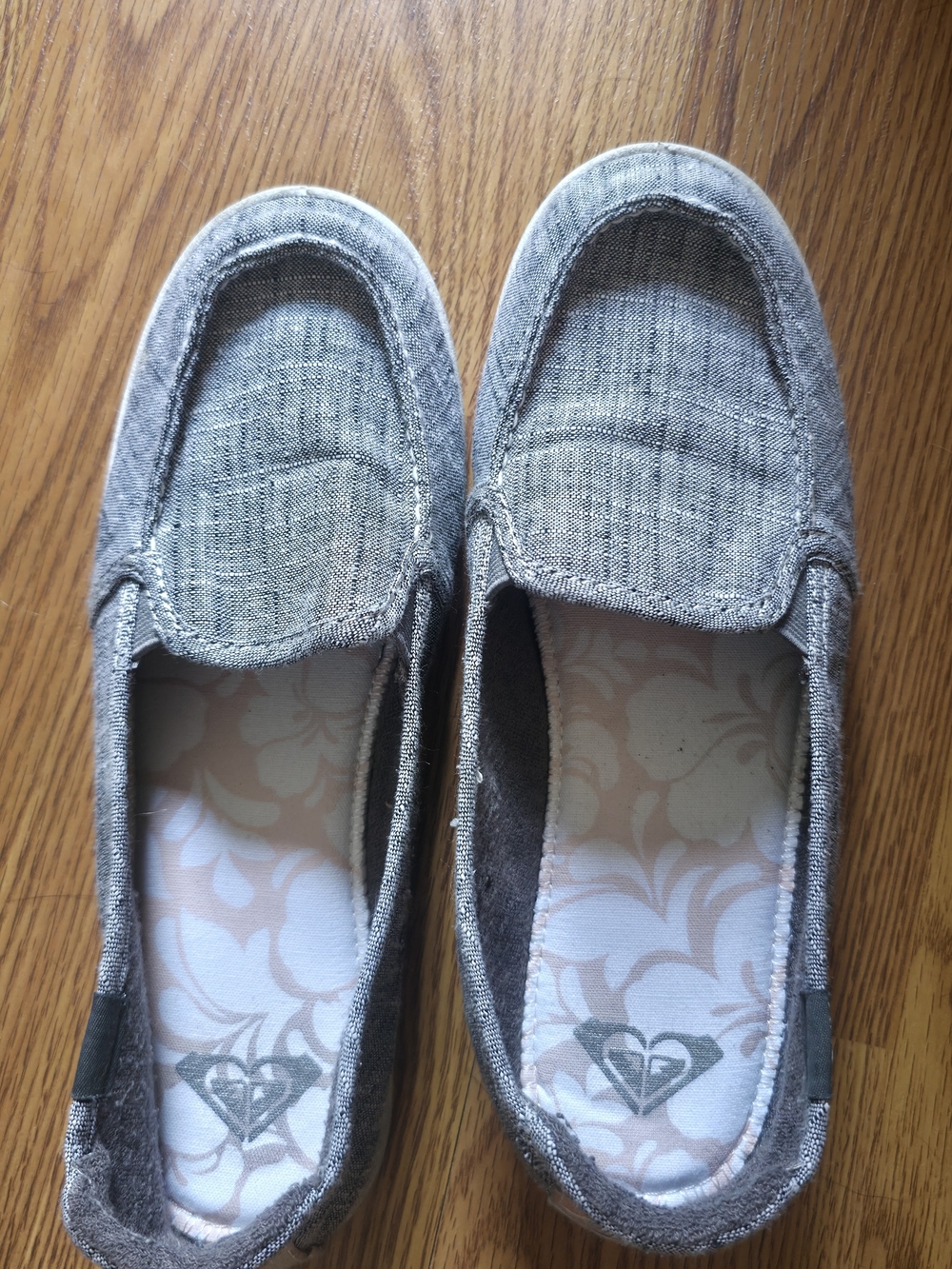 Roxy Casual Women's Grey Slip-On Loafers